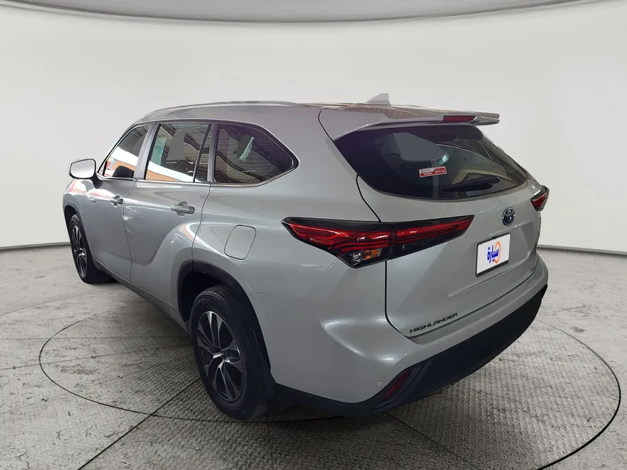 2023 Toyota Highlander GLE 