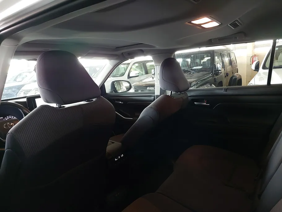 2023 Toyota Highlander GLE 