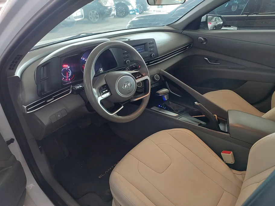 2021 Hyundai Elantra Smart 