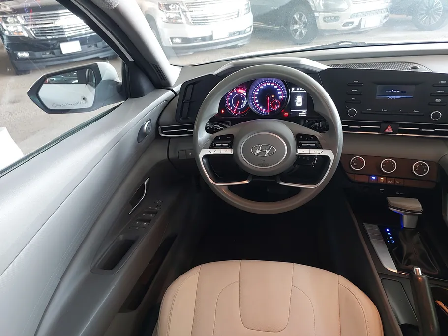2021 Hyundai Elantra Smart 