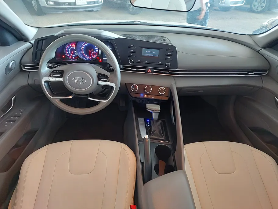 2021 Hyundai Elantra Smart 