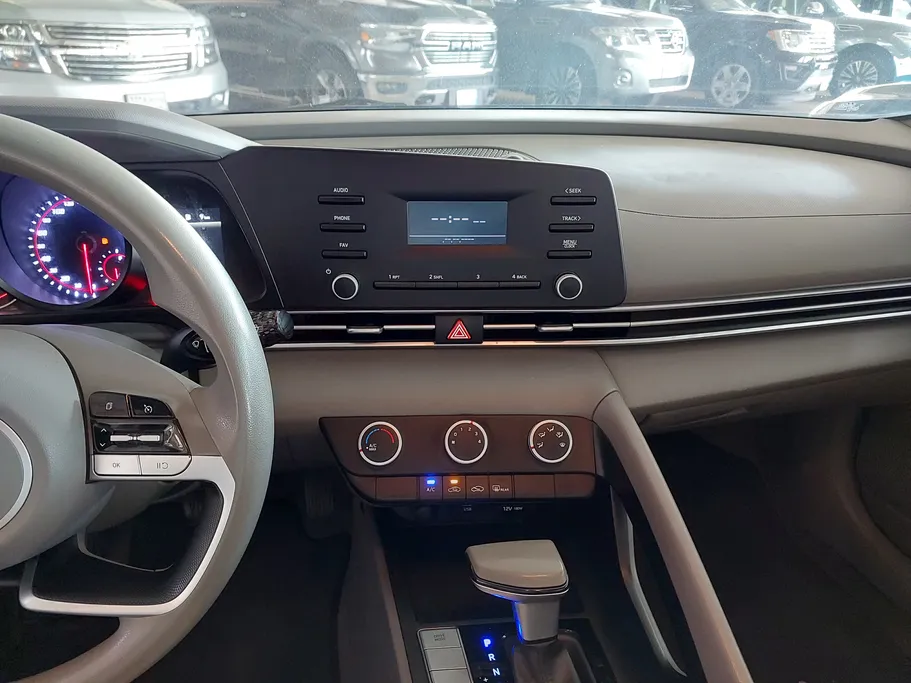 2021 Hyundai Elantra Smart 