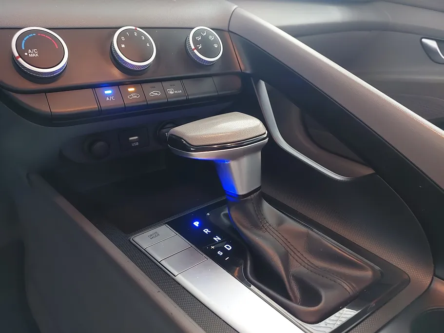 2021 Hyundai Elantra Smart 