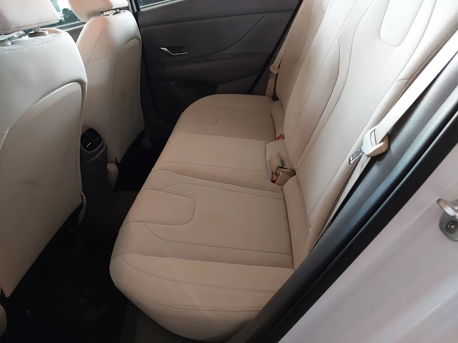 2021 Hyundai Elantra Smart 
