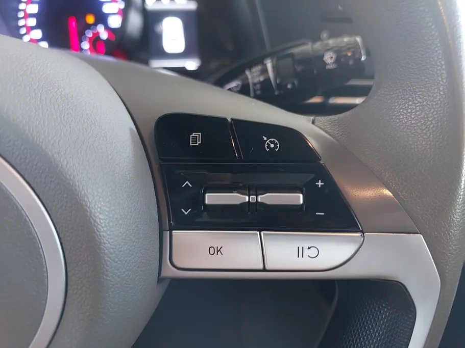 2021 Hyundai Elantra Smart 