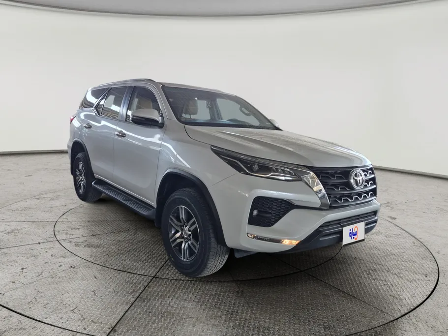 2023 Toyota Fortuner VX 