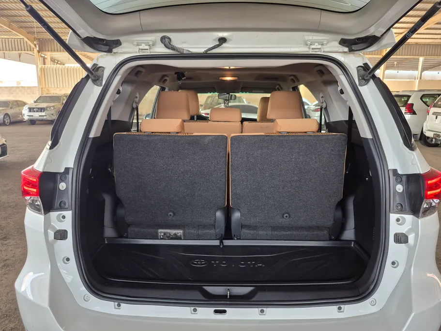 2023 Toyota Fortuner VX 