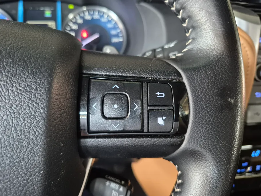 2023 Toyota Fortuner VX 