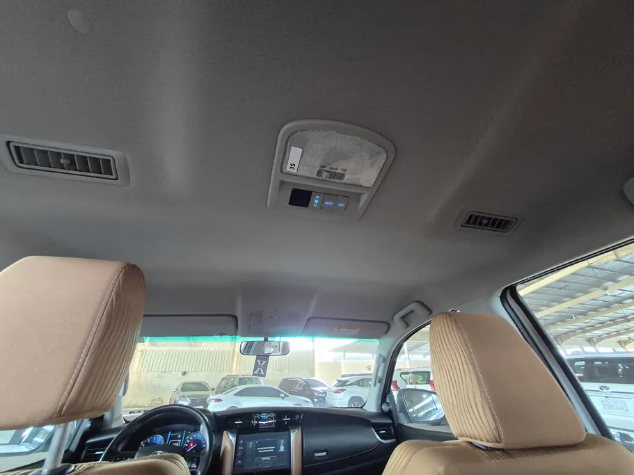 2023 Toyota Fortuner VX 