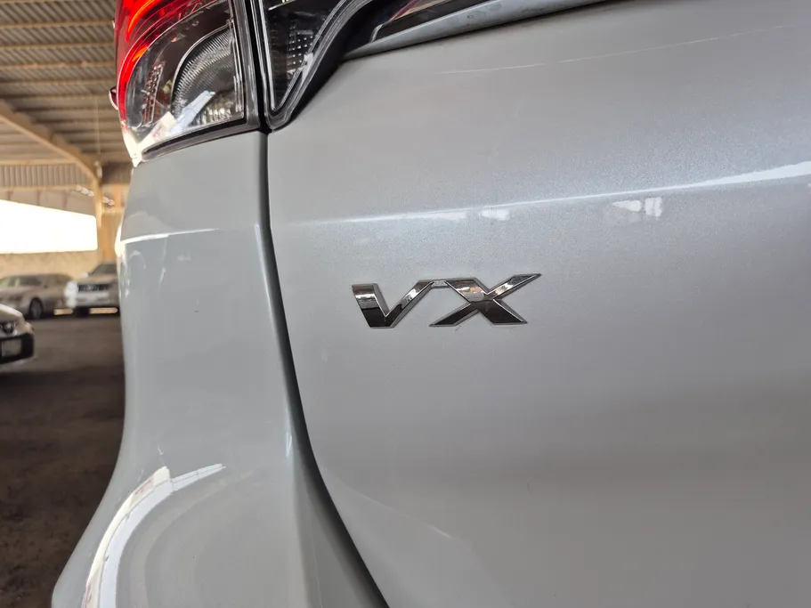 2023 Toyota Fortuner VX 