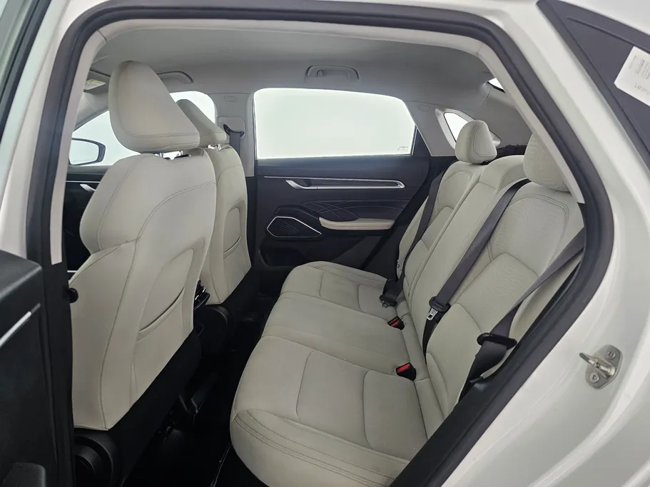 جيلي امجراند GS 2024 