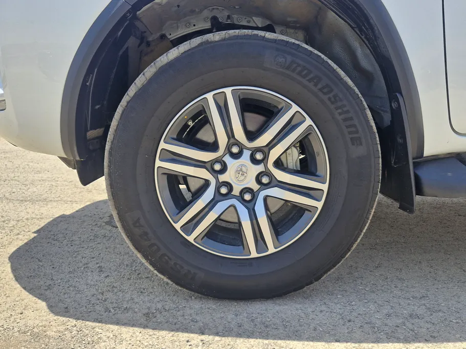2023 Toyota Fortuner VX 
