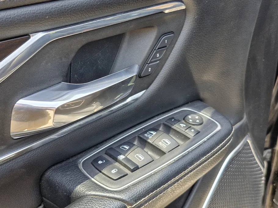 2022 Dodge Ram LARAMIE 