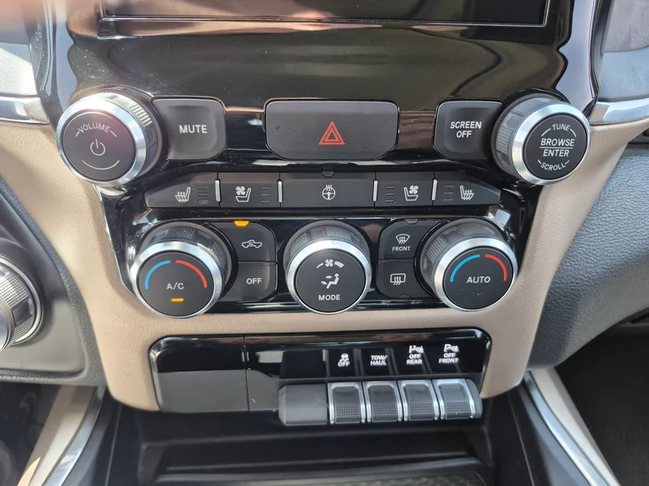 2022 Dodge Ram LARAMIE 