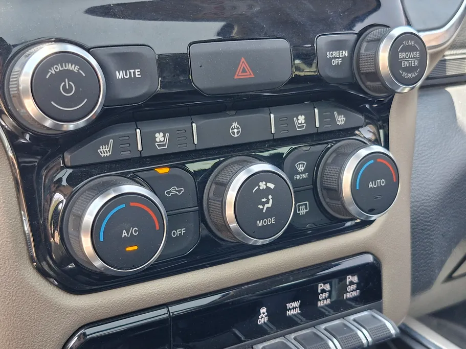 2022 Dodge Ram LARAMIE 