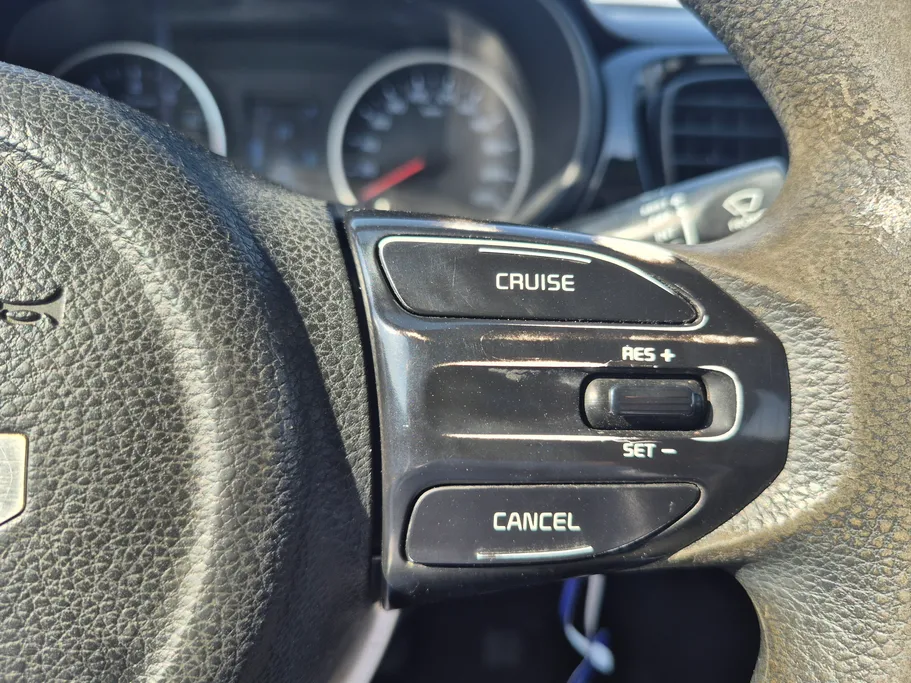 2023 Kia Pegas GL 