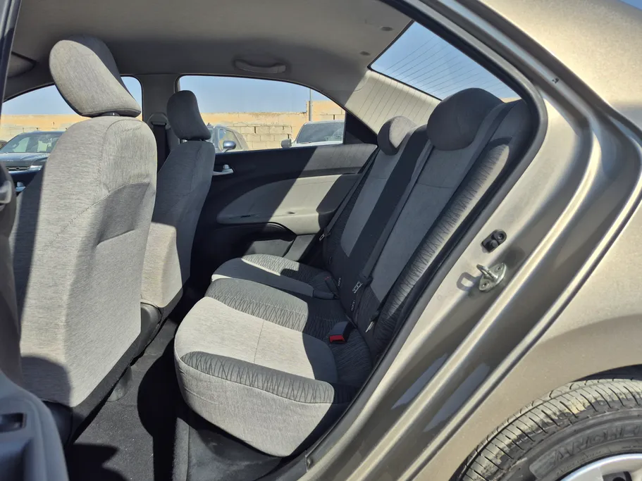 2023 Kia Pegas GL 