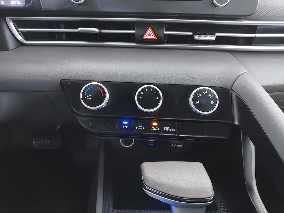 2023 Hyundai Elantra Fleet 