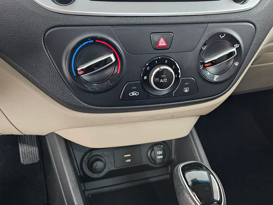 2023 Hyundai Accent Smart 
