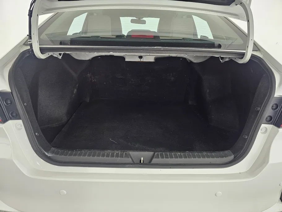 2023 Toyota Yaris  Y 