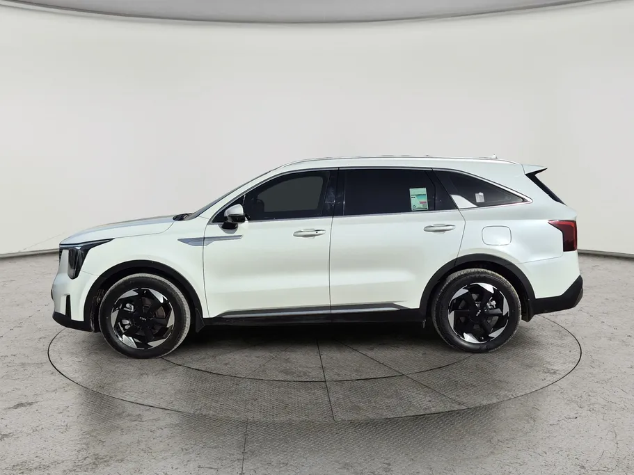 كيا سورينتو GLS 2024 