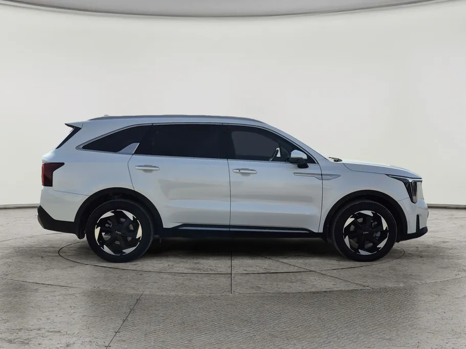 2024 Kia Sorento GLS 