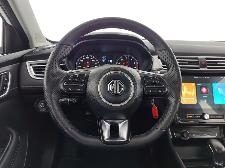 2025 MG 5 STD 