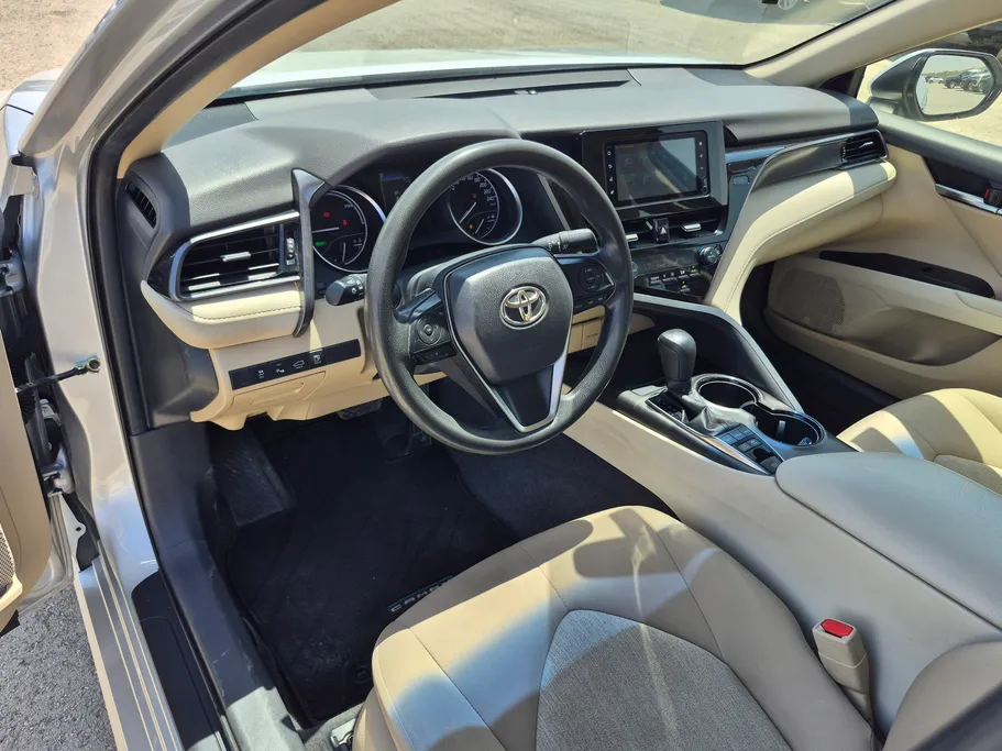 2022 Toyota Camry  LE HEV 