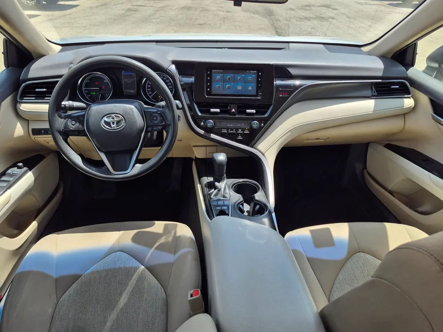 2022 Toyota Camry  LE HEV 