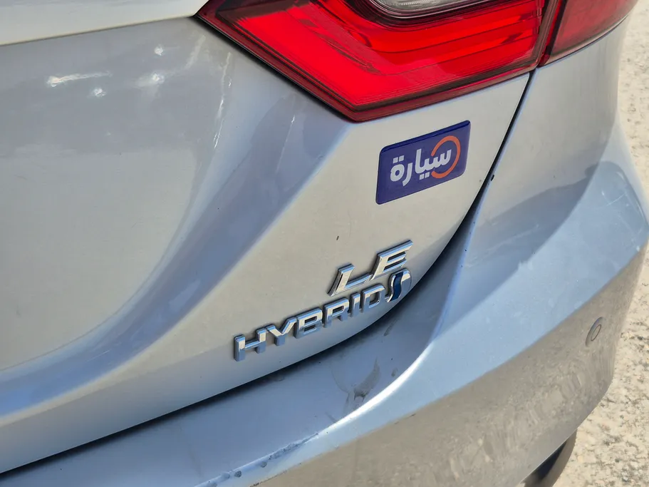 2022 Toyota Camry  LE HEV 