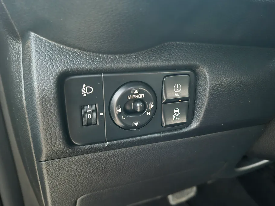 2023 Kia Pegas GL 
