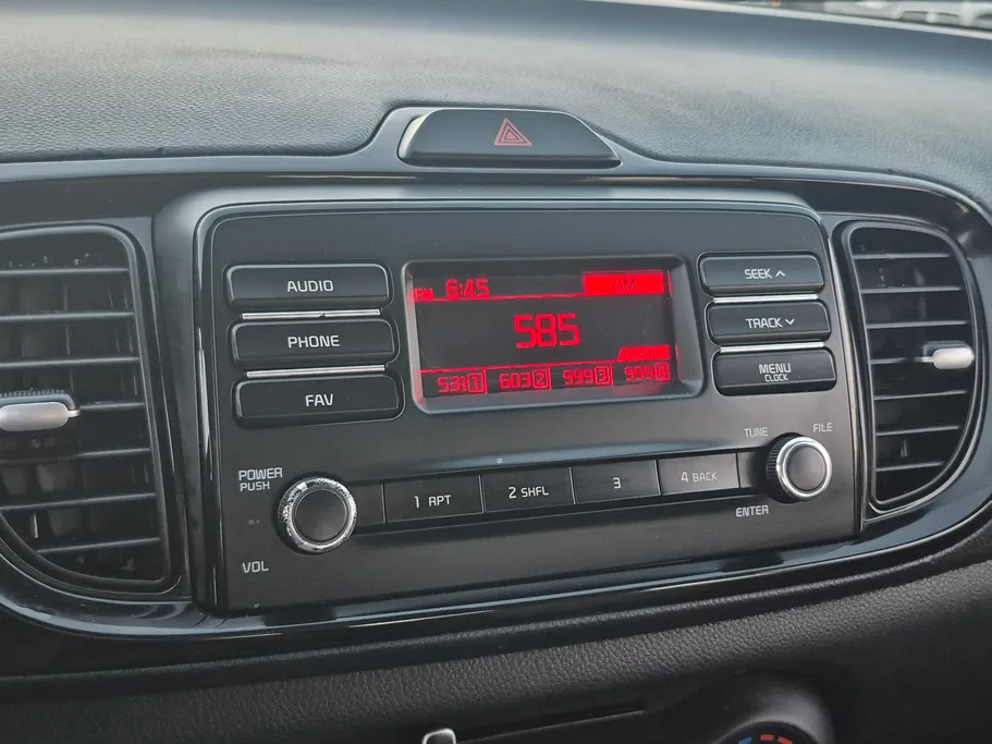 2023 Kia Pegas GL 
