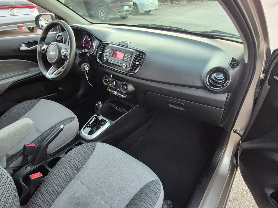 2023 Kia Pegas GL 