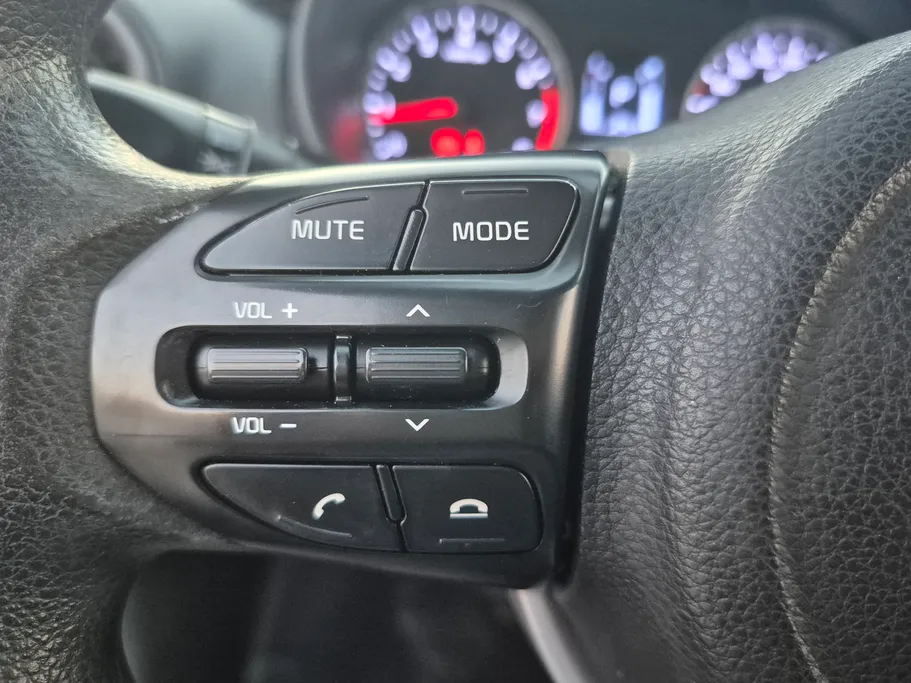 2023 Kia Pegas GL 