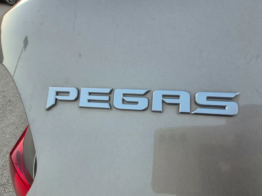 2023 Kia Pegas GL 