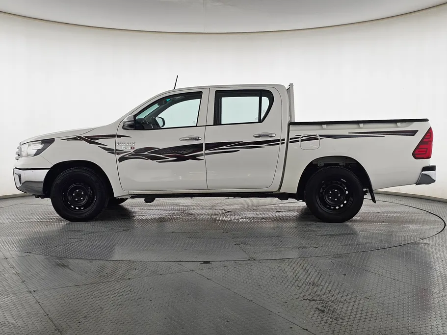 تويوتا هايلكس DC 4x2 Diesel 2022 