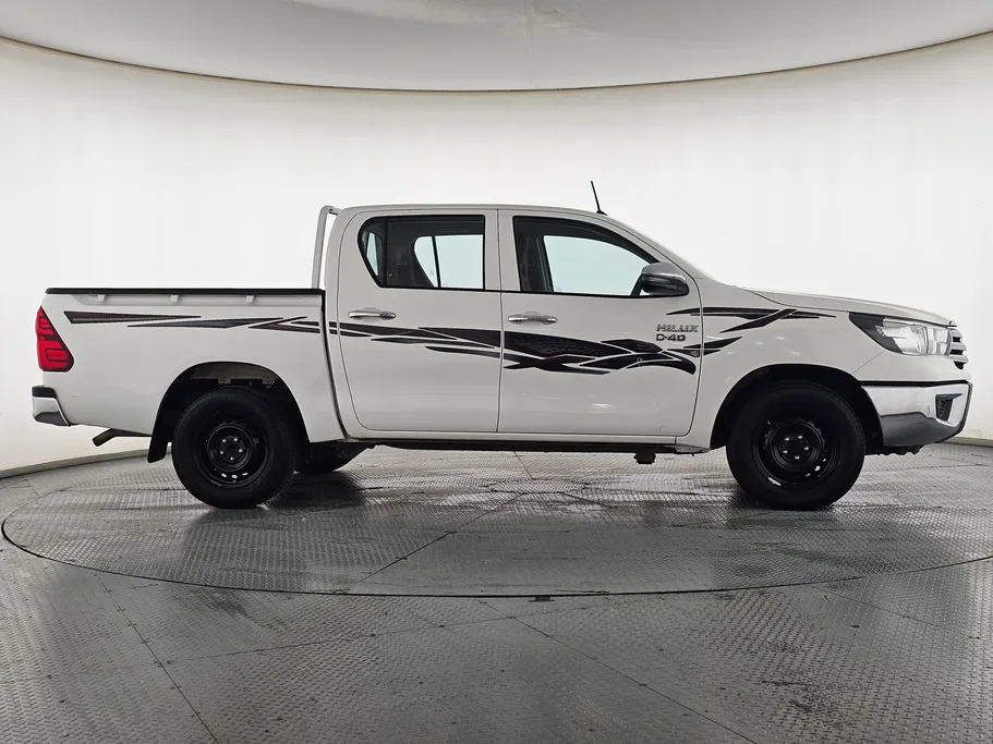 تويوتا هايلكس DC 4x2 Diesel 2022 