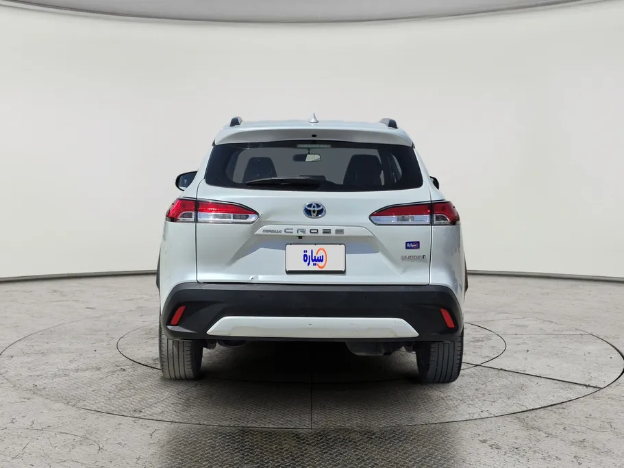 2024 Toyota Corolla Cross XLE HEV 