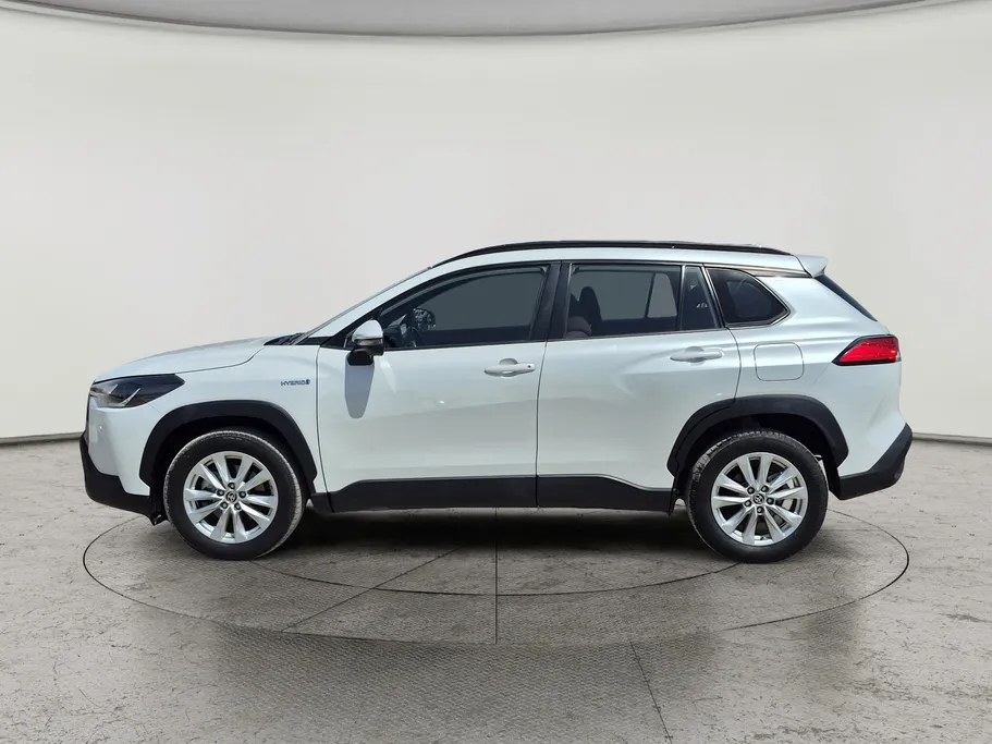 2024 Toyota Corolla Cross XLE HEV 