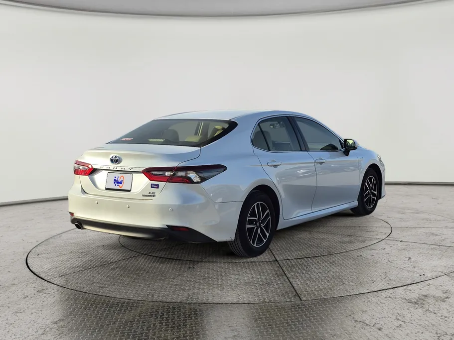 2024 Toyota Camry  LE HEV 