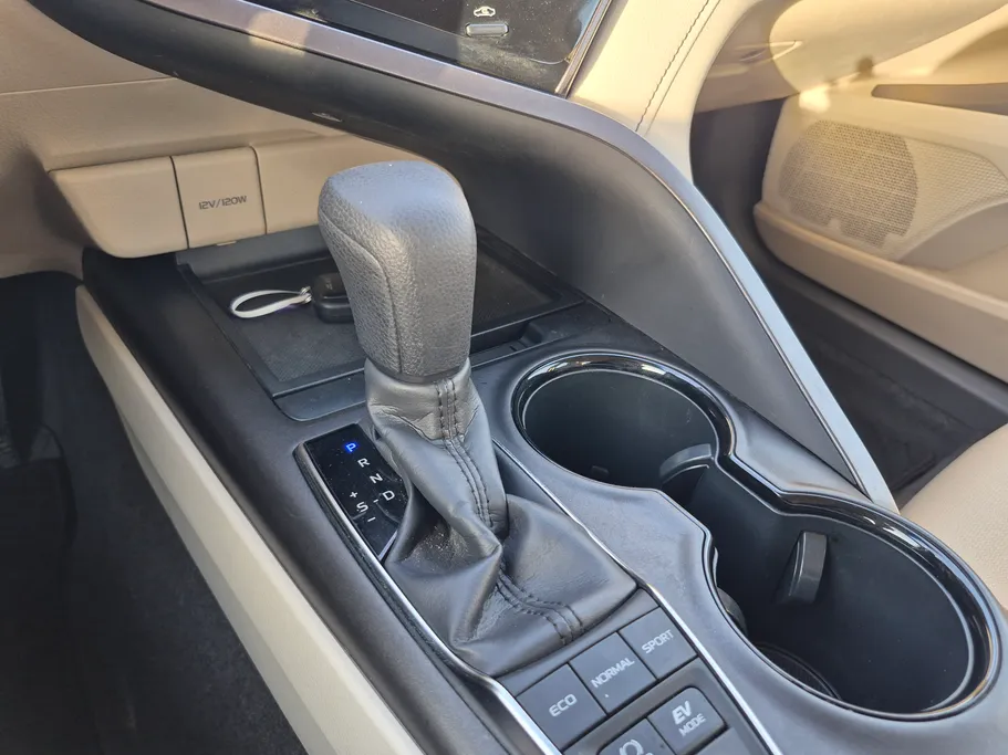 2024 Toyota Camry  LE HEV 