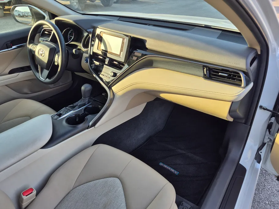 2024 Toyota Camry  LE HEV 