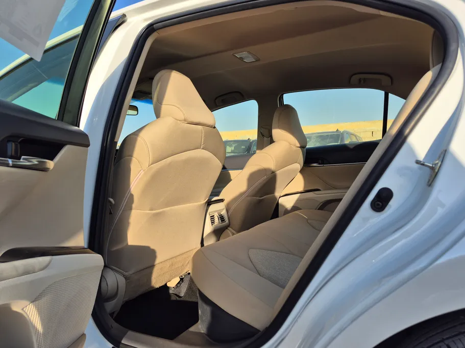 2024 Toyota Camry  LE HEV 