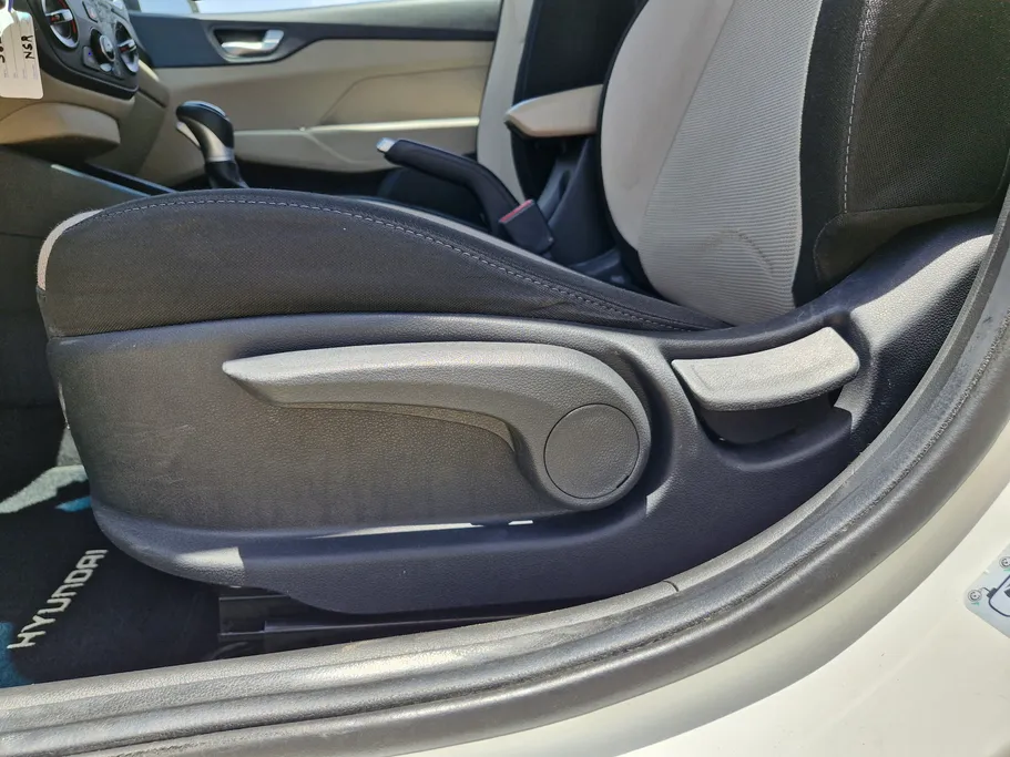 2023 Hyundai Accent Smart 