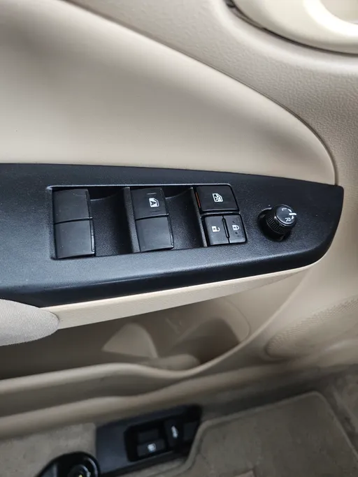 2022 Toyota Yaris  Y 