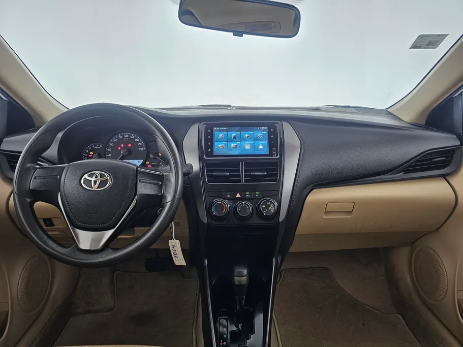 2022 Toyota Yaris  Y 
