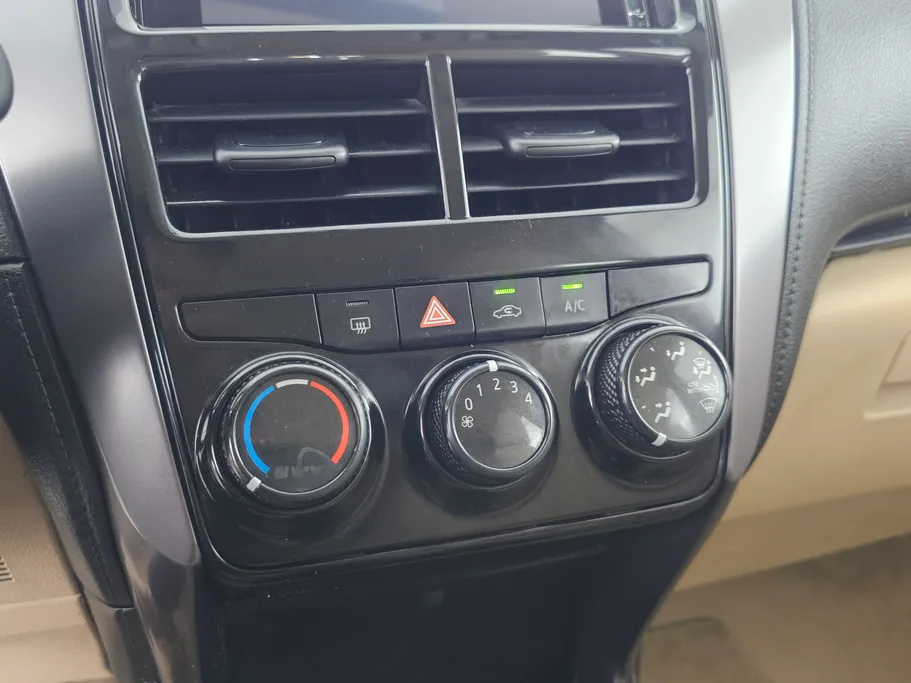 2022 Toyota Yaris  Y 