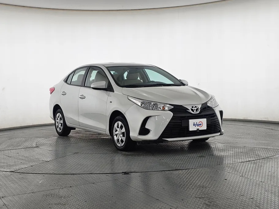 2022 Toyota Yaris  Y 