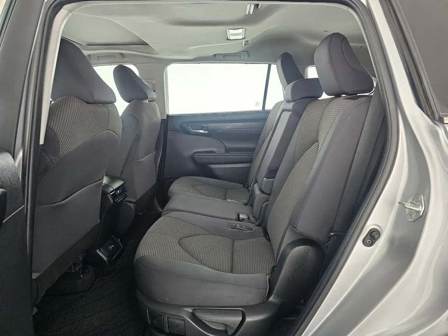 2023 Toyota Highlander GLE 