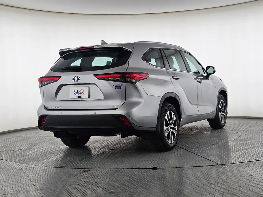 2023 Toyota Highlander GLE 